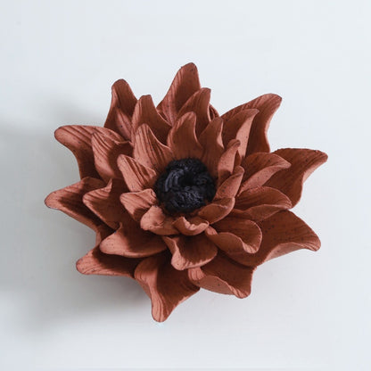Heritage Porcelain Petal Incense Holder & Oil Diffuser - Lotus