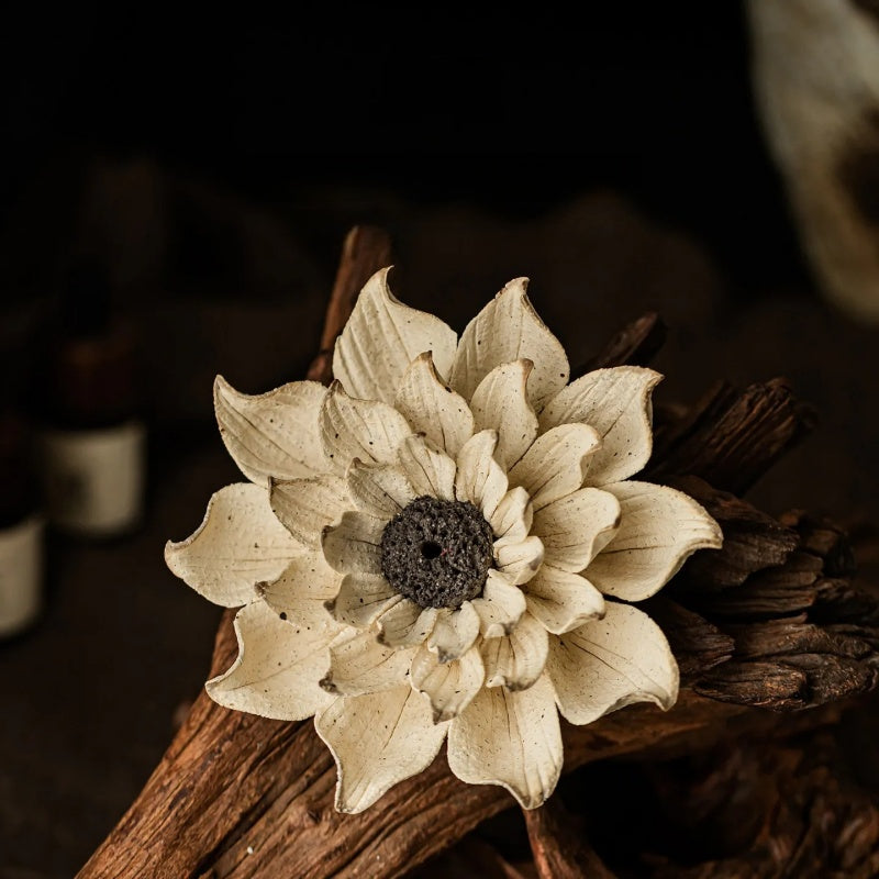 Heritage Porcelain Petal Incense Holder & Oil Diffuser - lily