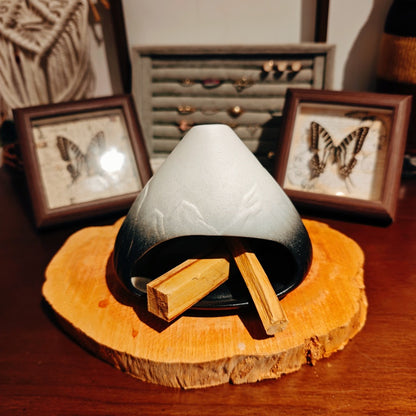 Ceramic Incense Holder & Ritual Burner - the Silent Peak